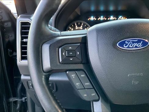 Used 2018 Ford F150 XLT w/ Equipment Group 302A Luxury AWD/4WD image 22