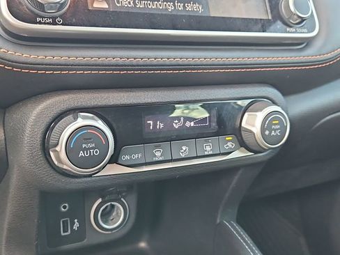 Used 2019 Nissan Kicks SR FWD image 26