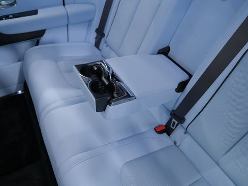 Used 2026 Rolls-Royce Cullinan AWD/4WD image 41