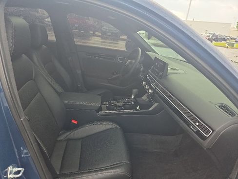 Used 2025 Honda Civic Sport image 34