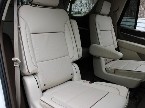 Used 2023 GMC Yukon Denali image 18