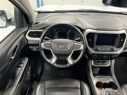 Used 2023 GMC Acadia SLT AWD/4WD image 6