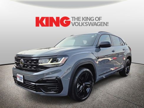 Certified 2023 Volkswagen Atlas Cross Sport SEL R-Line AWD/4WD image 8