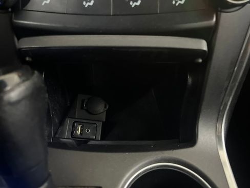 Used 2017 Toyota Camry SE image 68