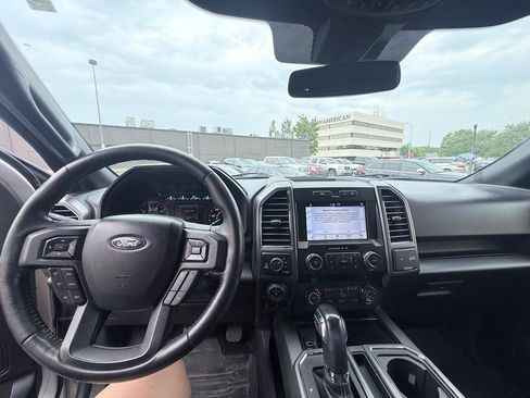 Used 2019 Ford F150 XLT w/ Equipment Group 302A Luxury AWD/4WD image 17