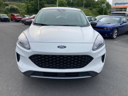 Certified 2022 Ford Escape SE w/ Convenience Package image 2