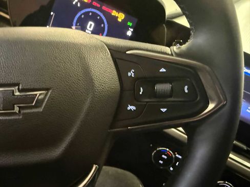 Used 2025 Chevrolet Trax ACTIV w/ Driver Confidence Package FWD image 30