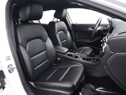 Used 2019 Mercedes-Benz GLA 250 image 23