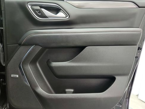 Used 2022 GMC Yukon XL AT4 w/ Technology Package AWD/4WD image 34
