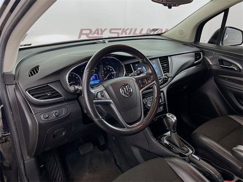 Used 2019 Buick Encore Preferred image 31