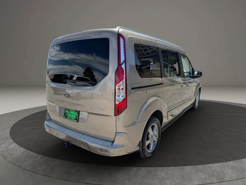 Used 2019 Ford Transit Connect Titanium w/ Titanium Premium Package FWD image 5