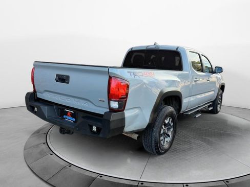 Used 2019 Toyota Tacoma TRD Off-Road image 6