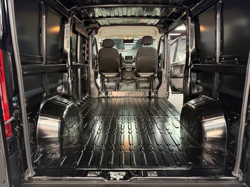 Used 2023 RAM ProMaster 2500 FWD image 35