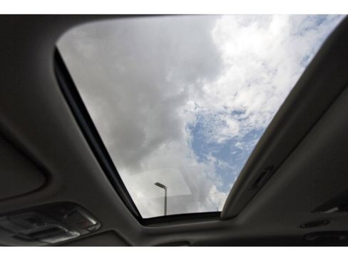 Used 2025 Kia Telluride S image 26