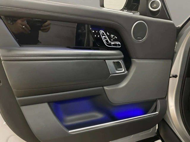 Used 2020 Land Rover Range Rover Autobiography AWD/4WD image 28
