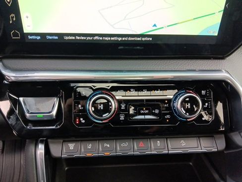 New 2026 GMC Sierra 2500 Denali w/ Denali Reserve Package image 16