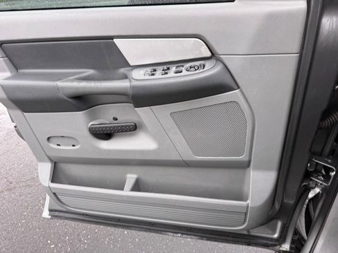 Used 2008 Dodge Ram 2500 Truck SXT image 28