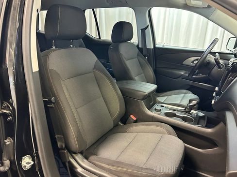 Used 2021 Chevrolet Traverse LT FWD image 21