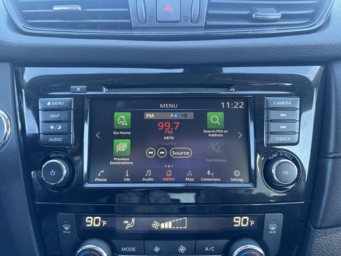 Used 2020 Nissan Rogue SV w/ Premium Package image 15