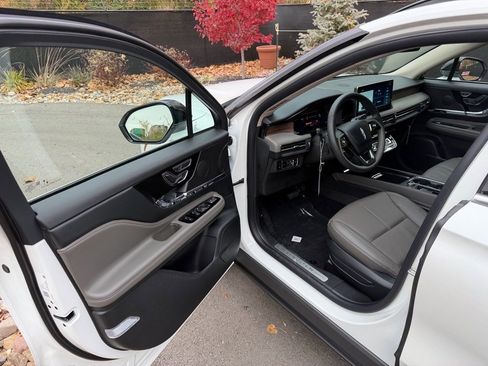 New 2026 Lincoln Corsair Grand Touring image 21