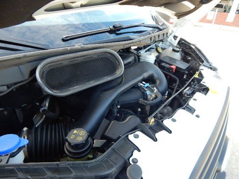 Used 2016 Ford Transit 150 XL image 25