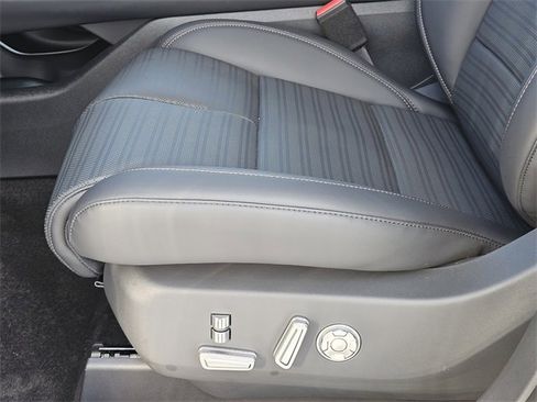 New 2026 Lincoln Nautilus Reserve image 23