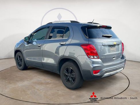Used 2019 Chevrolet Trax LT w/ LT Convenience Package FWD image 5