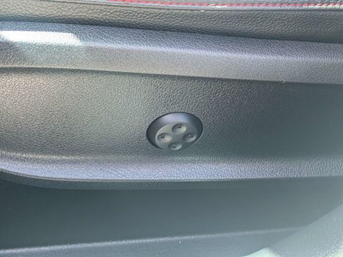 Used 2020 Mercedes-Benz GLB 250 image 20