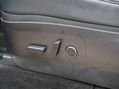 Used 2021 Tesla Model Y Long Range image 21