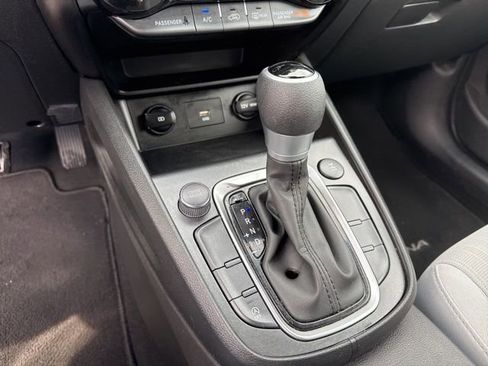 Certified 2023 Hyundai Kona SEL image 7