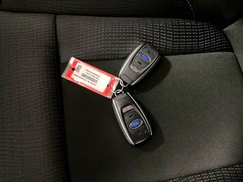 Used 2025 Subaru Ascent Premium AWD/4WD image 31