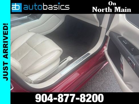 Used 2017 Lincoln Continental Select FWD image 9