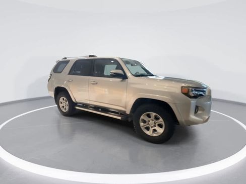 Used 2020 Toyota 4Runner SR5 Premium w/ Moonroof Package AWD/4WD image 2