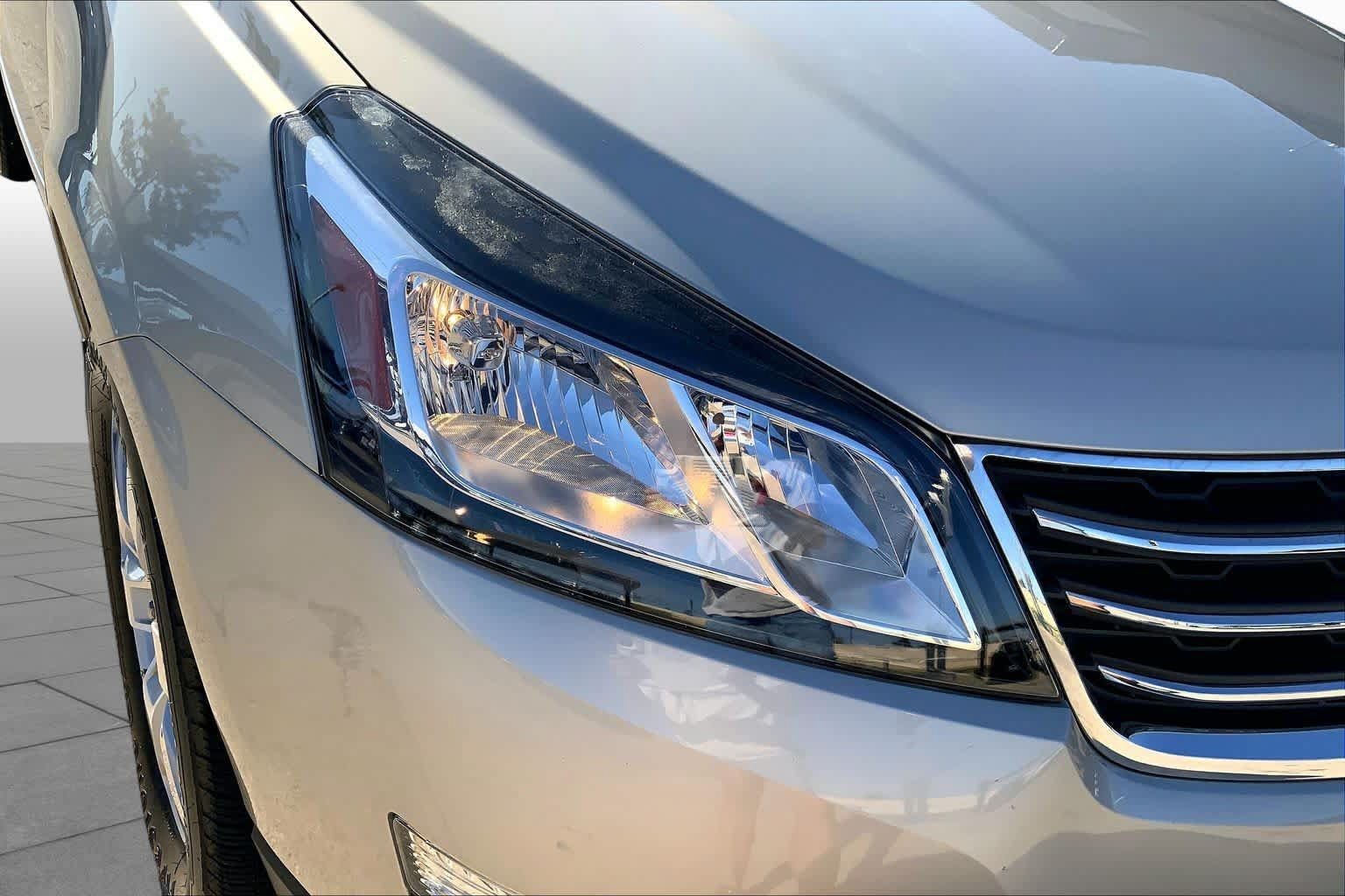 Used 2016 Chevrolet Traverse LTZ FWD image 26