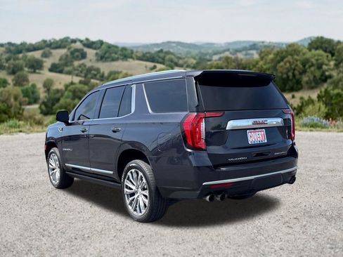 Used 2023 GMC Yukon Denali RWD image 4