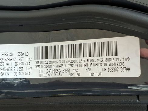 Used 2016 Jeep Cherokee Trailhawk w/ Leather Interior Group AWD/4WD image 33