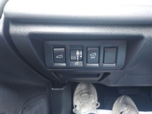 Certified 2025 Subaru Outback Onyx Edition XT AWD/4WD image 23