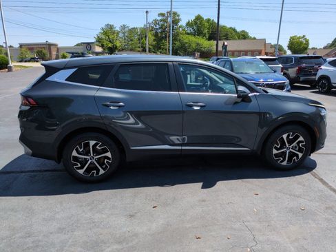 Certified 2023 Kia Sportage EX FWD image 8