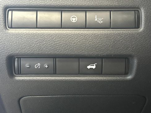 Used 2021 Nissan Rogue Platinum AWD/4WD image 18