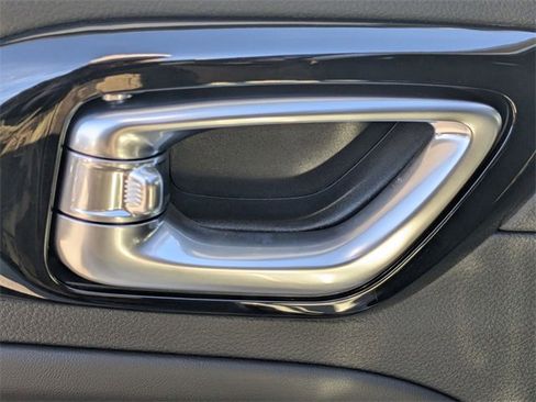 New 2026 Jeep Compass Latitude image 26