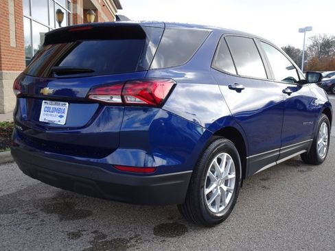 Certified 2022 Chevrolet Equinox LS w/ LS Convenience Package image 3