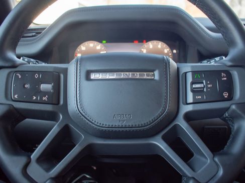 Used 2023 Land Rover Defender 110 X-Dynamic SE AWD/4WD image 15