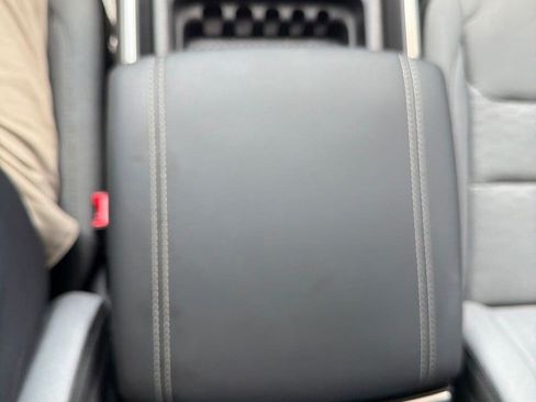 Used 2025 RAM 1500 Big Horn AWD/4WD image 30