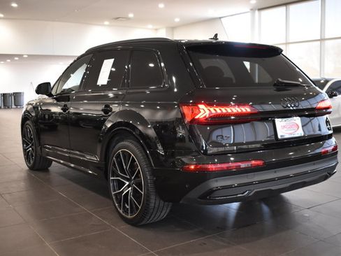 Used 2022 Audi Q7 3.0T Prestige w/ Prestige Package image 9