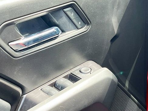 Used 2025 Chevrolet Colorado LT w/ Advanced Trailering Package image 17