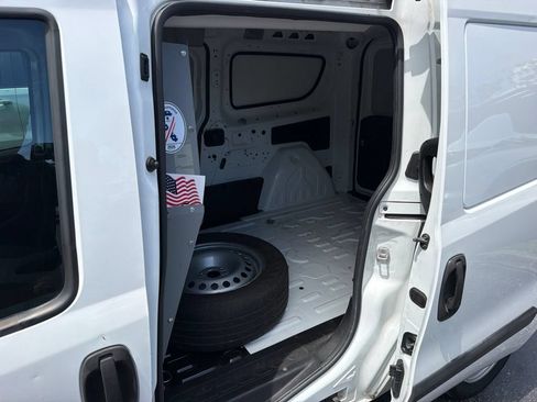 Used 2018 RAM ProMaster City Tradesman FWD image 8