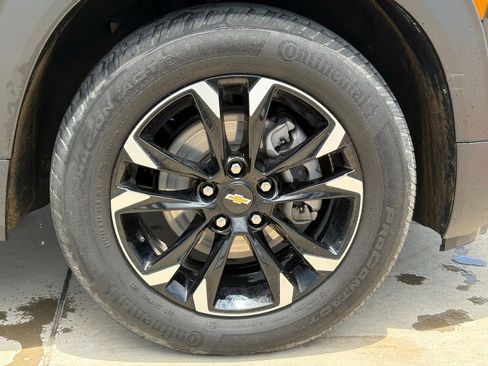 Used 2023 Chevrolet TrailBlazer LT FWD image 10