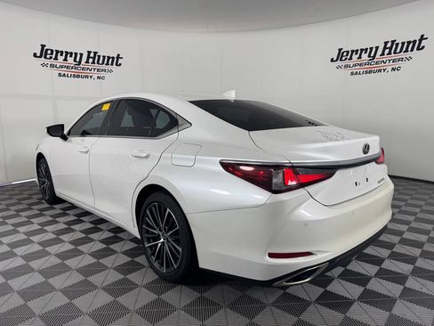 Used 2025 Lexus ES 350 w/ Premium Package FWD image 8