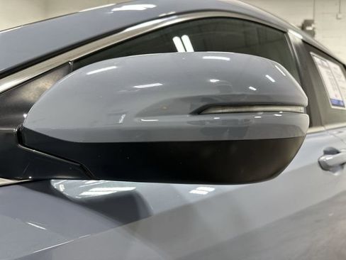 Used 2022 Honda CR-V Touring image 12