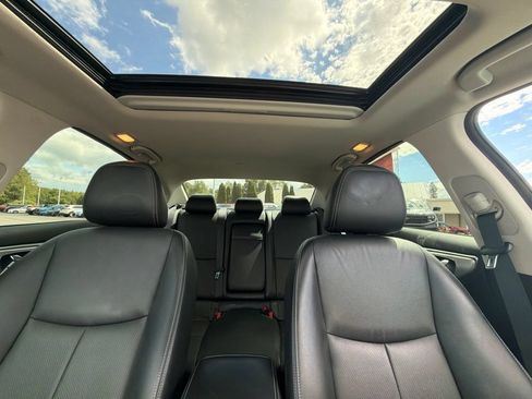 Used 2023 INFINITI Q50 Luxe AWD/4WD image 15